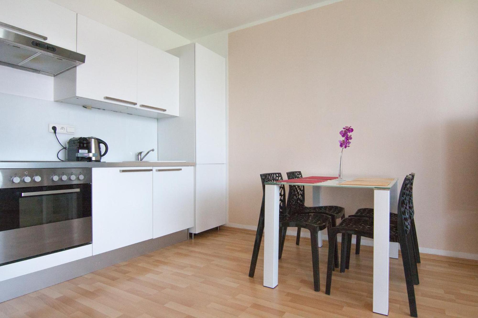 After Six Apartment براتسيلافا المظهر الخارجي الصورة